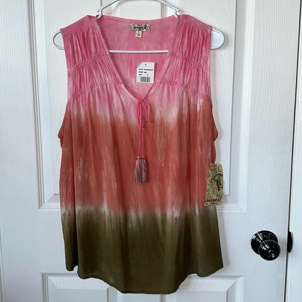NWT ONE WORLD sleeveless blouse, size small